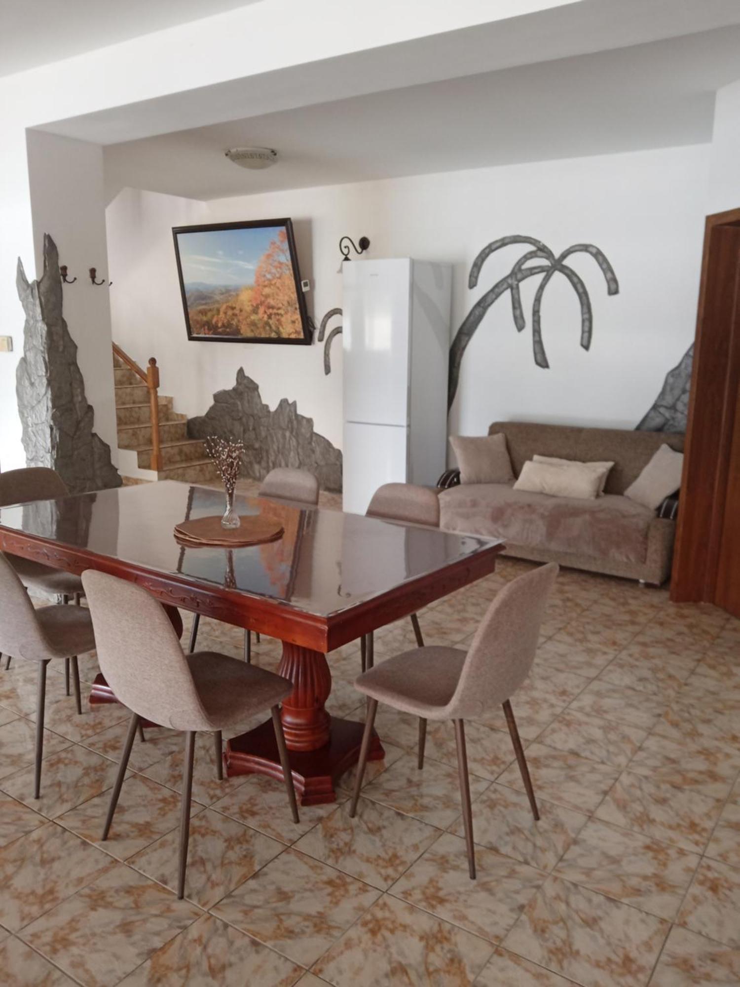 Casa Bobo Dubova Villa Bagian luar foto